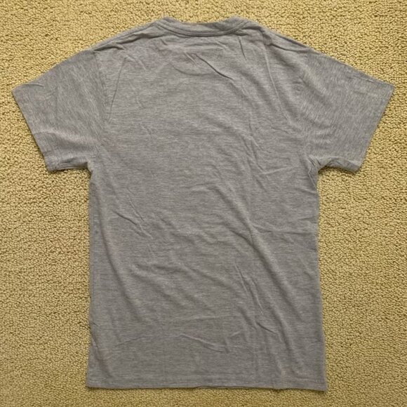 Vans Premium Pocket T-Shirt Size: Adult Small <Lightly used> - Picture 4 of 4